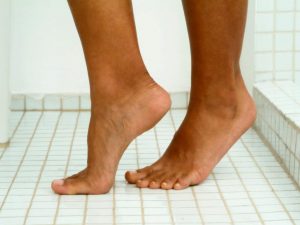 Лечение косточки на ноге народными средствами