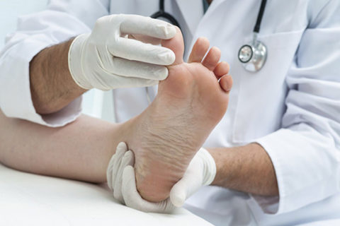 Диагностическое обследование сломанного пальца на ноге