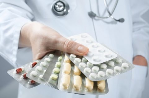 Какие принимают антибиотики при бронхите больные – решают их лечащие врачи