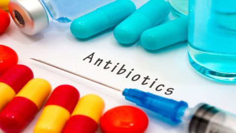 Лечением в обязательном порядке требует использования антибиотиков.