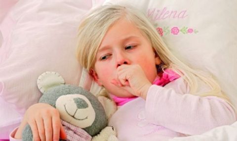 Лечить ребенка в домашних условиях можно только на фоне легкой степени бронхита и отсутствия осложнений.