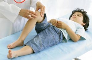 Боль в колене у ребенка
