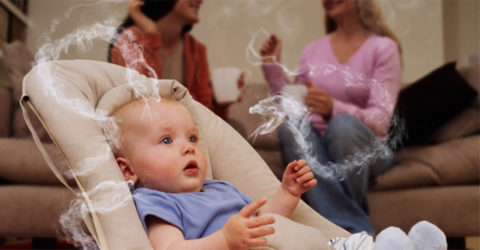 Ребенок, вдыхая сигаретный дым, подвергается риску развития обструкции.