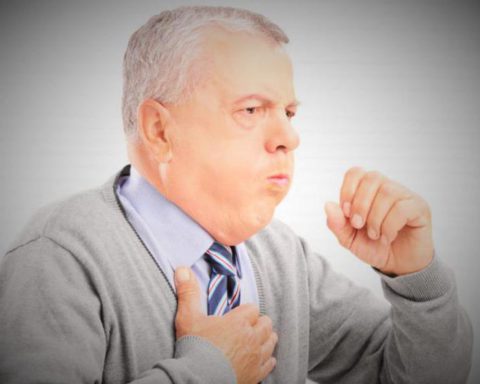 Сухой приступообразный кашель – признак начальных форм специфического воспаления в легких